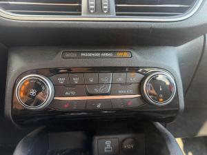 Miniature 16 Ford Escape Se Ti 2022