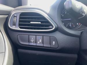 Miniature 17 Hyundai Elantra GT Elantra Gt 2018