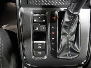 Miniature 18 Honda CR-V Lx-B * Fwd * Turbo * Carplay * Bi-Zone * Sièges Chauff * 2024
