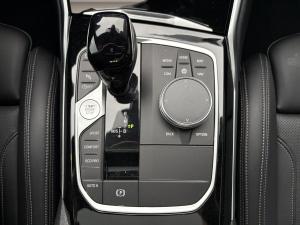 Miniature 19 BMW 330i 330i XDRIVE * TURBO * 255HP * CUIR * GPS * TOIT * VOLANT CHAUFF * 2022