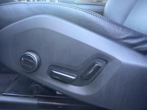 Miniature 9 Volvo XC60 T8 hybride rechargeable Core version foncée TIe 2024