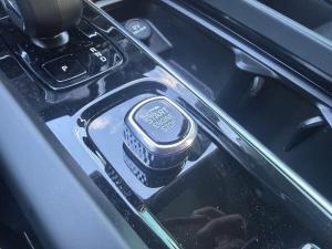 Miniature 18 Volvo XC60 T8 hybride rechargeable Core version foncée TIe 2024