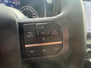 Miniature 12 Ford F-150 XLT cabine SuperCrew 4RM caisse de 6,5 pi 2023