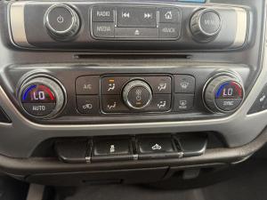 Miniature 16 GMC 1500 SLE cabine double 4RM 2019