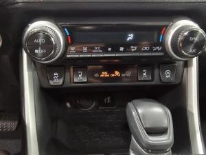 Miniature 20 Toyota Rav4 Xle * Awd * Toit * Carplay * Bi-Zone * Volant Chauff * 2024