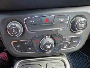 Miniature 29 Jeep Compass Sport 4X4 *Écran Tactile *Caméra *Cruise *Bouton Poussoir 2020