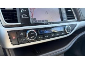 Miniature 23 Toyota Highlander Xle Awd *V6 *Toit *Cuir *Gps *8 Pass *Caméra *Bizone 2019