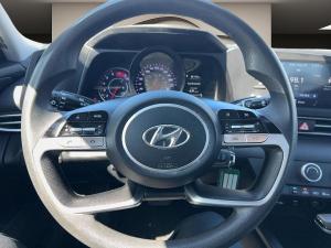 Miniature 7 Hyundai Elantra Essential* Carplay* Sieges Chauffants* Camera* Cruise* 2023
