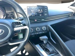 Miniature 17 Hyundai Elantra Essential* Carplay* Sieges Chauffants* Camera* Cruise* 2023