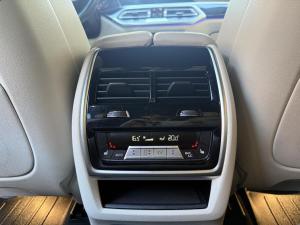 Miniature 19 BMW X5 M50i * AWD * TWIN-TURBO * CUIR * TOIT * BI-ZONE * CAMÉRA 360° * 2020