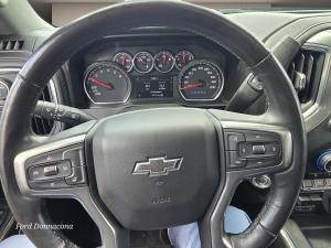 Miniature 10 Chevrolet Silverado 1500 LT Trail Boss cabine multiplace 4RM 157 po 2020
