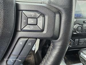 Miniature 11 Ford F-150 XLT cabine SuperCrew 4RM caisse de 5,5 pi 2019