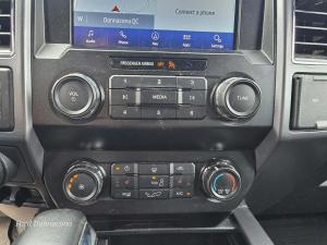 Miniature 15 Ford F-150 XLT cabine SuperCrew 4RM caisse de 5,5 pi 2019