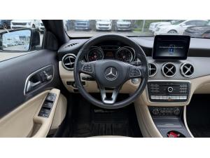 Miniature 9 Mercedes-Benz GLA Gla 250 4Matic *Cuir Beige *Toit *Caméra *Bizone 2018