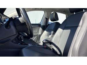 Miniature 11 Volkswagen Jetta Highline *Cuir *Bizone *Toit *Carplay *Camera *Siege Chauffant 2019