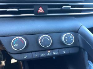 Miniature 16 Hyundai Elantra Essential* Sieges Chauffants* Carplay* Camera* 2021