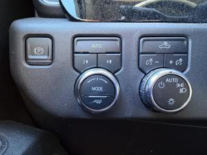 Miniature 19 GMC Sierra 1500 Sle * 4X4 * V8 * 355Hp * Caméra * Carplay * Volant Chauff * 2024