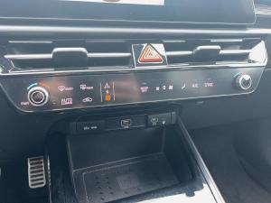 Miniature 16 Kia Niro Sx* Cuir* Toit* Gps* Sieges Ventiles* Bizone* 2024