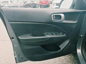 Miniature 9 Hyundai Venue Essential *Camera *Carplay *Siege Chauffant *Cruise 2026
