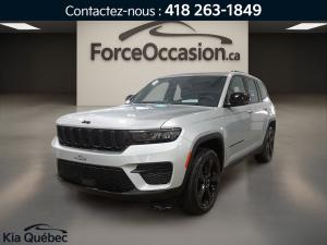 2023 Jeep Grand Cherokee Laredo 4x4 - Image 1