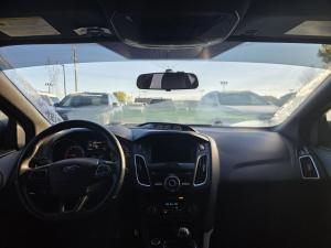 Miniature 8 Ford Focus St *Turbo *Cuir *Manuelle *Camera *Bizone 2017