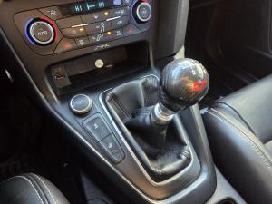 Miniature 21 Ford Focus St *Turbo *Cuir *Manuelle *Camera *Bizone 2017