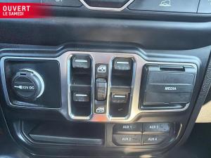 Miniature 13 Jeep Gladiator Sport S 4x4 2020