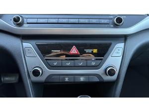 Miniature 21 Hyundai Elantra Gl *Carplay *Camera *Siege/Volant Chauffant *Cruise 2017