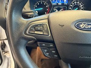 Miniature 14 Ford Escape SE AWD, Sièges chauffants, Démarreur à distance 2017