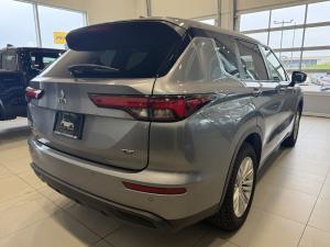 Miniature 7 Mitsubishi Outlander ES S-AWC, Sièges chauffants, 7 passagers 2024