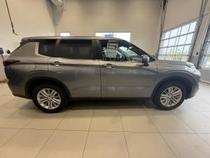 Miniature 8 Mitsubishi Outlander ES S-AWC, Sièges chauffants, 7 passagers 2024