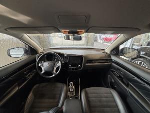 Miniature 19 Mitsubishi Outlander PHEV Se S-Awc 2021