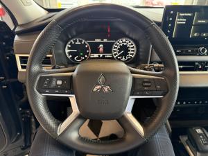 Miniature 15 Mitsubishi Outlander ES S-AWC, Sièges chauffants 2025