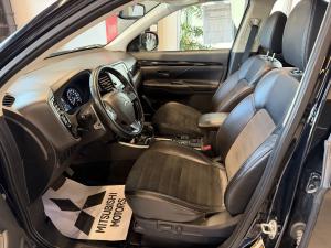 Miniature 12 Mitsubishi Outlander SE Touring AWC, V6, Remorquage 3500lbs 2019