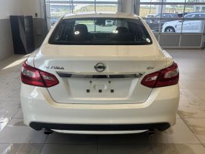 Miniature 5 Nissan Altima SV 2.5 berline 4 portes 2017