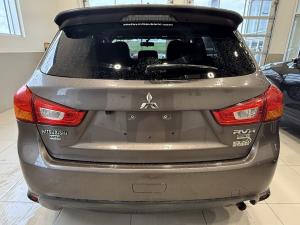Miniature 6 Mitsubishi RVR SE Limited Edition 2.4L 4 portes CVT TI 2017