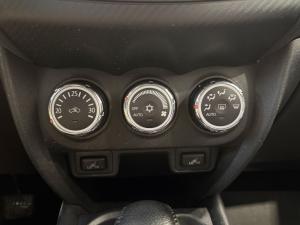 Miniature 17 Mitsubishi RVR SE Limited Edition 2.4L 4 portes CVT TI 2017