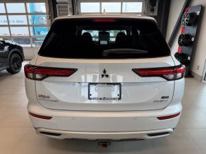 Miniature 7 Mitsubishi Outlander PHEV SEL S-AWC, Volant chauffant, Hayon électrique 2023