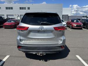 Miniature 5 Toyota Highlander LE Awd, Démarreur à distance, 7 passagers 2017