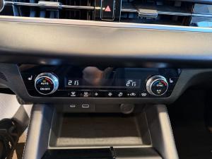Miniature 22 Mitsubishi Outlander ES S-AWC, 7 passagers, Climatisation 2024