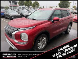 2023 Mitsubishi Outlander SE S-AWC, Toit pano, Hayon électrique - Image 1
