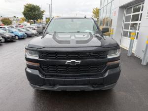 Miniature 5 Chevrolet Silverado 1500 Custom King Cab boite de 6 pieds 4x4 5.3L 2018