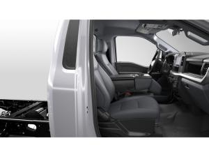 Miniature 6 Ford F-Super Duty Chassis Cab F-550® Xl 2026