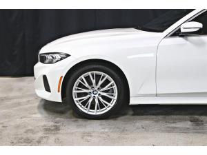 Miniature 6 BMW 330i xDrive Sedan 2023