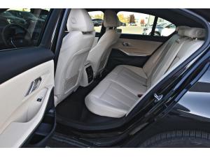 Miniature 17 BMW 330e 330e xDrive hybride Premium Essential Package 2022