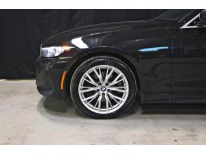 Miniature 6 BMW 330i 330i xDrive Berline 2023