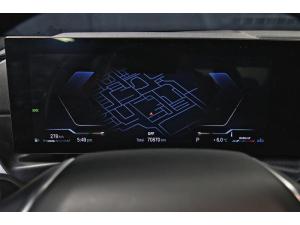 Miniature 15 BMW 330i 330i xDrive Berline 2023