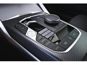 Miniature 12 BMW 4 Series xDrive Cabriolet 2024