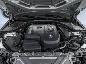 Miniature 8 BMW 330i xDrive Sedan 2026