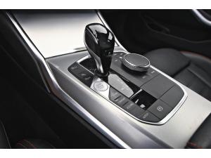 Miniature 12 BMW 3 Series xDrive Sedan 2019